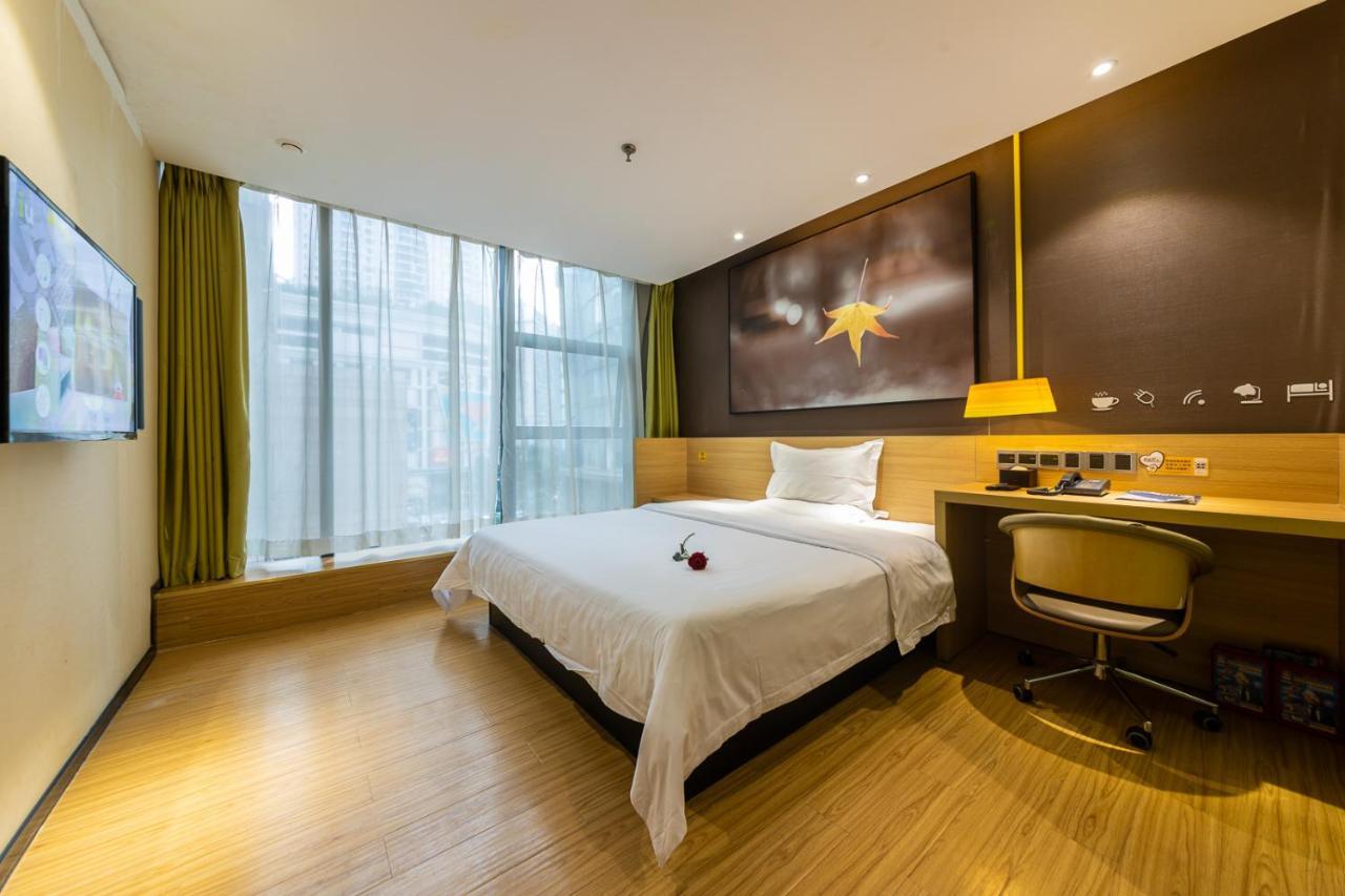 Iu Hotel Chongqing Jiefangbei エクステリア 写真